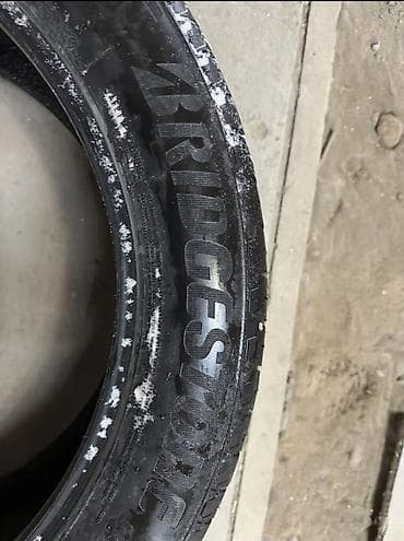 меняю шины: Шины 285 / 45 / R 21, Всесезонная, Б/у, Комплект, США, Bridgestone — 3