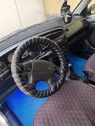 Продажа авто: Volkswagen Vento: 1992 г., 1.8 л, Механика, Бензин, Седан — 5