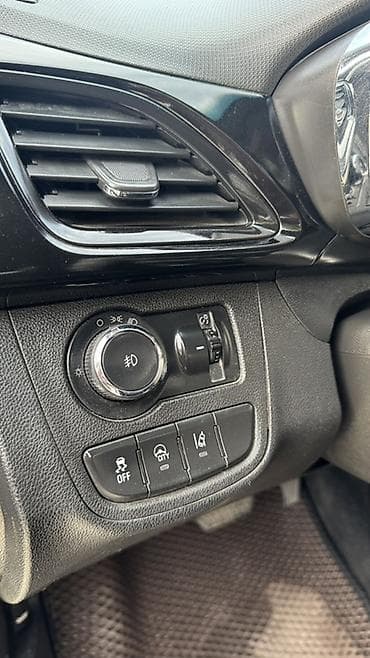 танар фото: Chevrolet Spark: 2016 г., 1 л, Автомат, Бензин, Хэтчбэк — 9