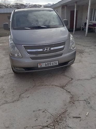 Hyundai H-1: 2010 г., 2.5 л, Автомат, Дизель, Минивэн