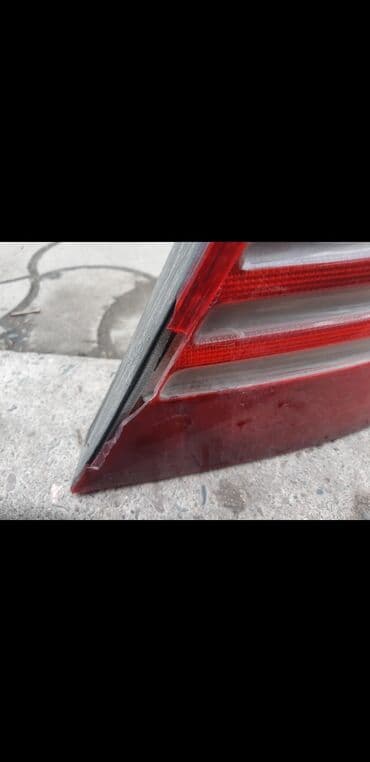 коробка ремонт: Арткы оң стоп-сигнал Mercedes-Benz Колдонулган, Оригинал — 2