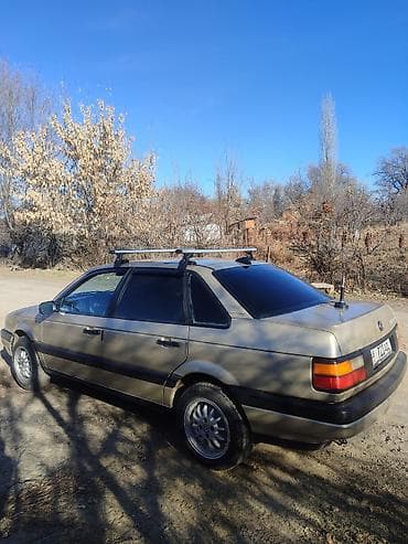 салквн тор: Volkswagen Passat: 1988 г., 1.8 л, Ручные, Газ, Седан — 2