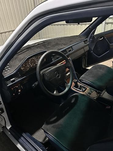 мерседес 124 с: Mercedes-Benz W124: 1992 г., 2.2 л, Механика, Седан — 3