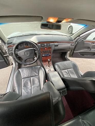 Продажа авто: Mercedes-Benz E-Class: 1998 г., 2.4 л, Автомат, Газ, Седан — 9