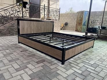 Чатырдын үстүн жабууга арналган материалдар: Металлическая кровать с деревянными панелями, кто хочет надежный — 1