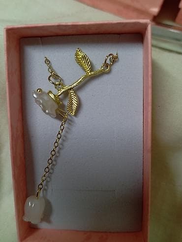 Жеке буюмдар: 590наборы 3/1 490 2/1 Набор украшений в подарочной коробке. Состав: - — 8