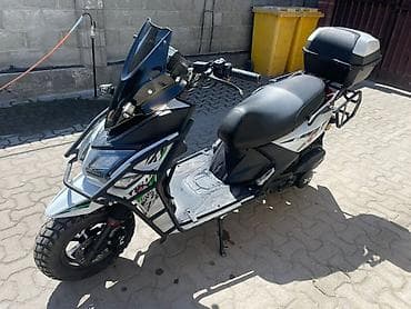 макси скутер yamaha: Скутер с обвесом для бездорожья и багажными решениями - Двигатель — 4