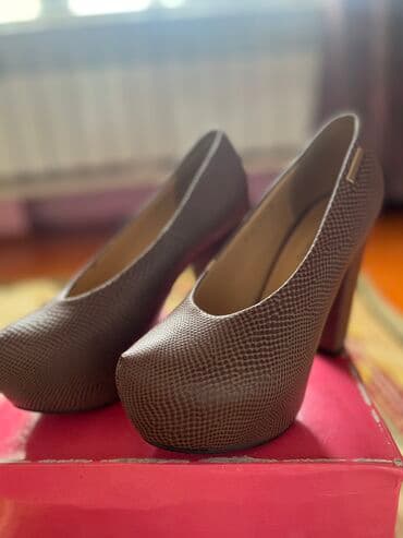 дом обуви: Туфли, 36, Fashion Footwear, Б/у, цвет - Коричневый, Самовывоз — 1