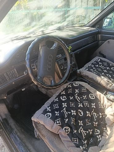 prius plus: Audi 100: 1989 г., 2 л, Механика, Бензин, Седан — 2