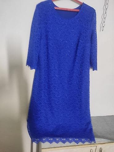 Нарядные женские вещи — комплект из трех единиц: 1) Синее кружевное