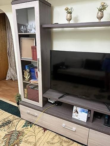 мебель стенка для зала: Стенка-шкаф, Тип стенки-шкафа: Модульная, Для зала, Особенности: С отделением под телевизор — 1