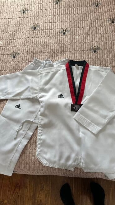 Новая форма для теквандо размер 140 at lalafo.kg Новая форма для теквандо размер 140