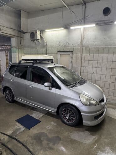 хонда срочно: Honda Fit: 2003 г., 1.3 л, Автомат, Бензин, Хэтчбэк — 3