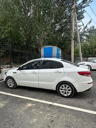 mers e220: Kia Rio: 2016 г., 1.6 л, Автомат, Бензин, Седан — 1