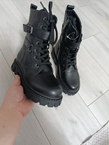 женские зимние сапоги из натуральной кожи и меха: Женские ботинки в стиле байкер/милитари, цвет черный. Турецкий кожа — 5