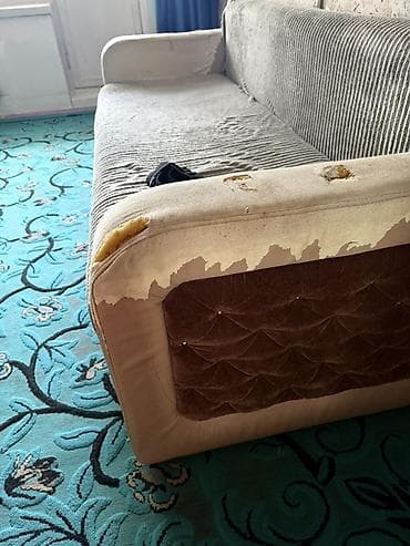 foldable table: Прямой диван, Б/у — 2