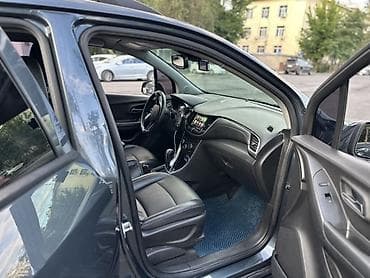 Транспорт: Chevrolet Trax: 2020 г., 1.4 л, Автомат, Бензин, Кроссовер — 6