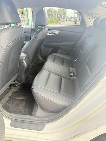 Транспорт: Kia K3: 2021 г., 1.6 л, Вариатор, Бензин, Седан — 8