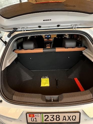 e star: BYD E2: 2021 г., 0.1 л, Электромобиль, Хэтчбэк — 7