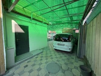 продаю пол дом пишпек: Үйдүн жарымы, 50 кв. м, 3 бөлмө, Менчик ээси, Евро оңдоо — 1