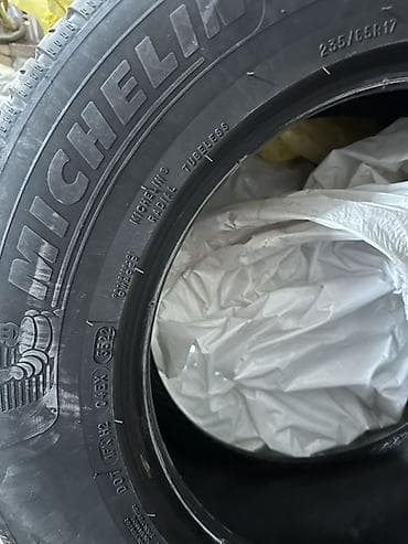 23560 r17: Шины 235 / 65 / R 17, Всесезонная, Пара, Внедорожные (АТ/МТ), Michelin — 4