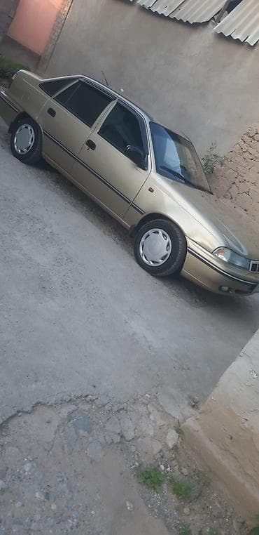 Daewoo Nexia: 2007 г., 1.6 л, Механика, Седан