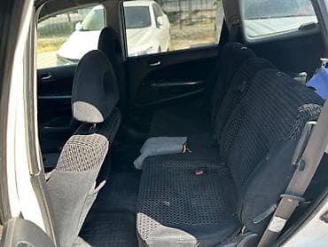 mini v: Honda Stream: 2003 г., 2 л, Автомат, Бензин, Минивэн — 8