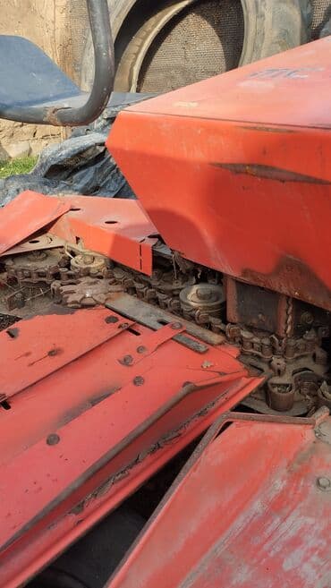 Транспорт: Кормоуборочная навесная жатка-измельчитель KUHN (подбор и подача — 9