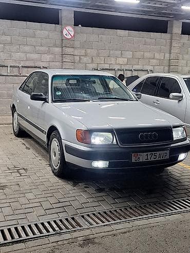 бмв е 60 салон: Audi 100: 1993 г., 2.6 л, Механика, Бензин, Седан — 10