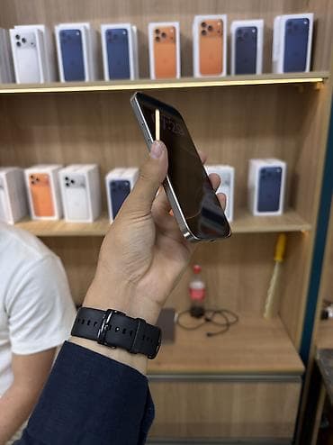 iphon 16 pro: IPhone 16 Pro, Б/у, 128 ГБ, Natural Titanium, Защитное стекло, Чехол, Кабель, В рассрочку, 99 % — 5