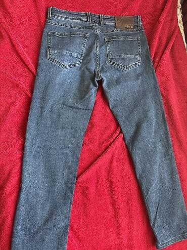 продаю женское пальто: Мужской турецкий пиджак, в новом состоянии. Брали дорого. Брендовые — 10