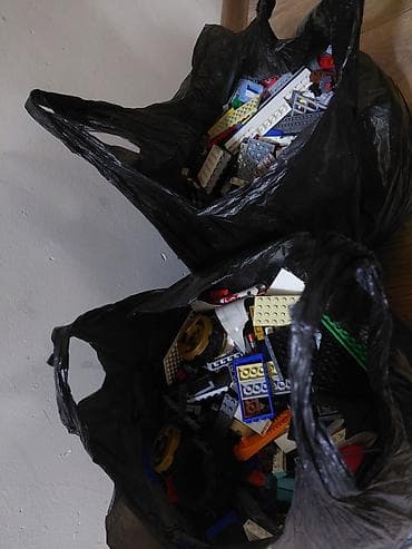 лэго: Большой набор разнотипных деталей конструктора LEGO россыпью — 1