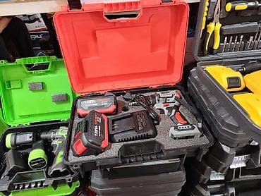 Аккумуляторные шуруповёрты/дрели в чемоданах (наборы). Cordless