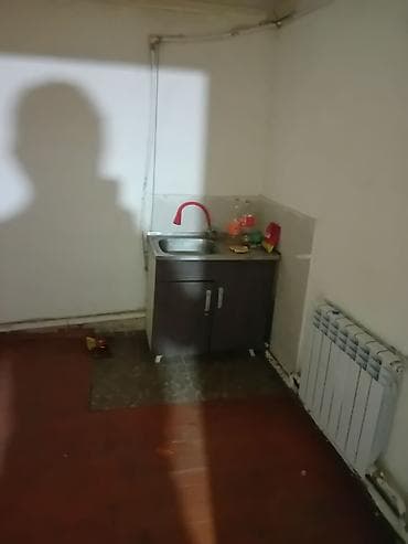 Сдается небольшая комната с кухней холодная/горячая вода есть душ