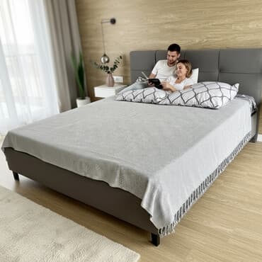 Двуспальная кровать, Новый, С матрасом, длина - 200 см