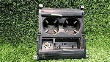 машина bmb: Подстаканник Е70 6 954 943 Год 2009 В отличном состоянии, очень — 3