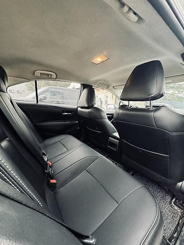 Унаа сатуу: Toyota Corolla: 2023 г., 1.8 л, Вариатор, Гибрид, Седан — 7