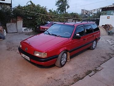 01: Volkswagen Passat Variant: 1990 г., 1.8 л, Механика, Бензин, Универсал — 3