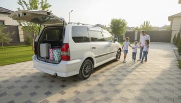 мисубиси шариот: Mitsubishi Chariot: 1999 г., Автомат, Минивэн — 1