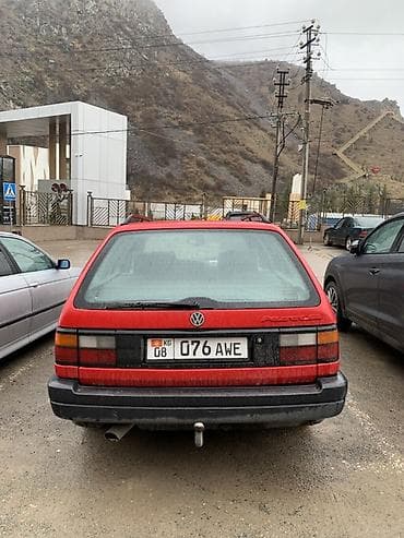краска на авто: Volkswagen Passat Variant: 1991 г., 2 л, Механика, Бензин, Универсал — 4