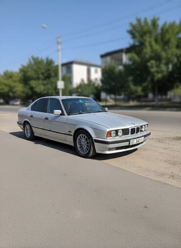 обмен дом на авто: BMW 5 series: 1990 г., 2.8 л, Механика, Бензиновая, Седан — 1