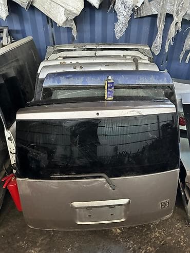 мотор ниссан куб: Крышка багажника Nissan, Оригинал — 1