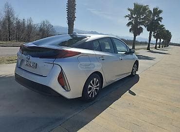 prius: Toyota Prius: 2020 г., Гибрид, Лифтбек — 8