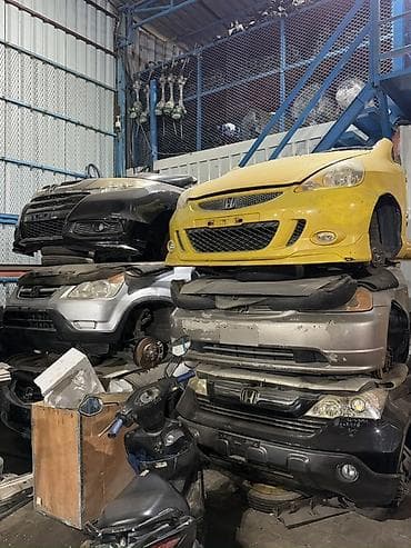 усилитил: Бампер Honda, Б/у, Оригинал — 1