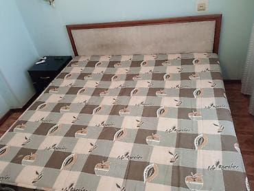 кровать двухспальные: Двуспальная кровать, Б/у, С матрасом, длина - 200 см — 5