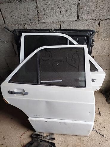 Кузов бөлүктөрү: Эшик Арткы оң Mercedes-Benz — 6
