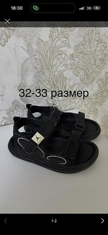 Сандали, брали в Дубаи за 2800, одевали не более 2-х раз, состояние