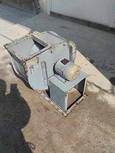 вентилятор в машину: Вентилятор 1990 г. — 2