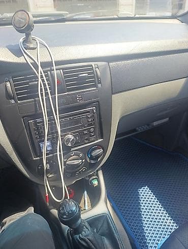 Продажа авто: Chevrolet Lacetti: 2026 г., Механика, Бензин, Седан — 4
