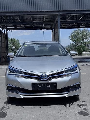 на тойоту: Toyota Corolla: 2019 г., 1.8 л, Робот, Гибрид, Седан — 4